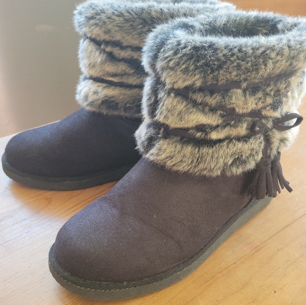 Women’s Falls Creek Sofia Ankle Faux Fur Boots, Black, Size 6, Lightly Worn